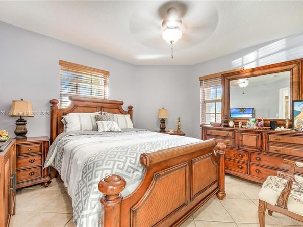 3743 SW 133rd Pl, Miami FL 33175