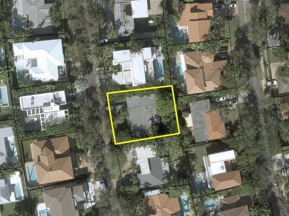 737 Woodcrest Rd, Key Biscayne FL 33149