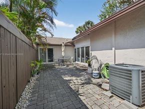 51 NW 115th Ave 110, Plantation FL 33325