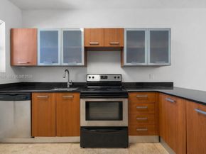 1045 Lenox Ave 7, Miami Beach FL 33139