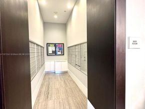 140 S Dixie Hwy 513, Hollywood FL 33020