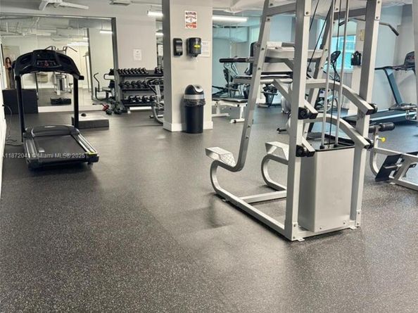 140 S Dixie Hwy 513, Hollywood FL 33020