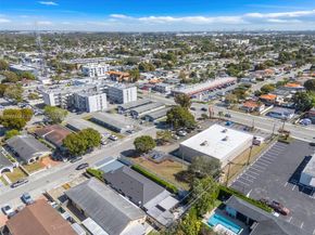 42 W 44th St, Hialeah FL 33012