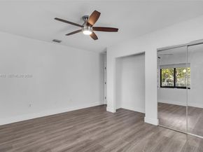 42 W 44th St, Hialeah FL 33012