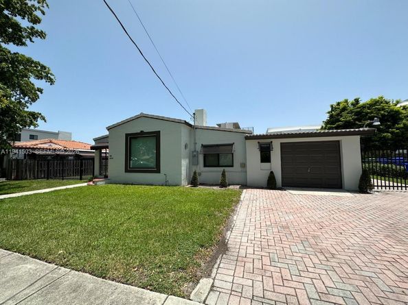 3050 SW 21st St, Miami FL 33145