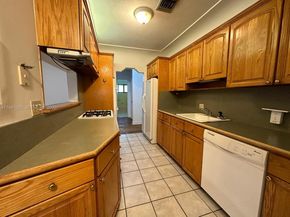 3050 SW 21st St, Miami FL 33145