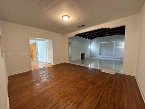 3050 SW 21st St, Miami FL 33145