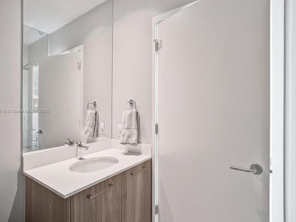 501 NE 31st St PH4101, Miami FL 33137