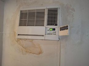 12195 W Dixie Hwy 1b Hwy 1b, North Miami FL 33161