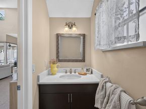 33 Selby Lane, Palm Beach Gardens FL 33418