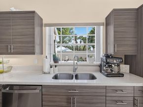 33 Selby Lane, Palm Beach Gardens FL 33418