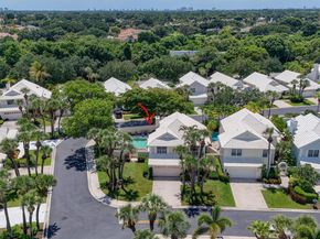 33 Selby Lane, Palm Beach Gardens FL 33418