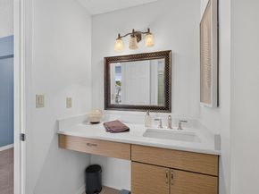 33 Selby Lane, Palm Beach Gardens FL 33418
