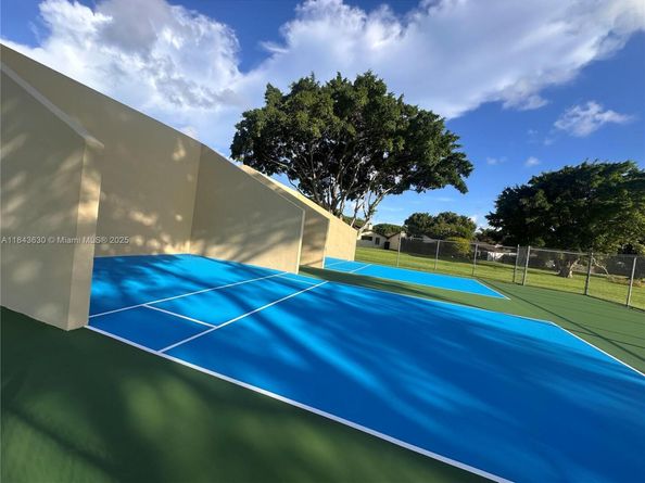 11214 SW 132nd Ct W 11214, Miami FL 33186