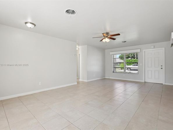 1828 N J St, Lake Worth FL 33460
