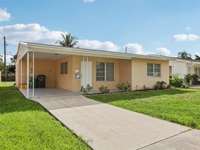 1828 N J St, Lake Worth FL 33460
