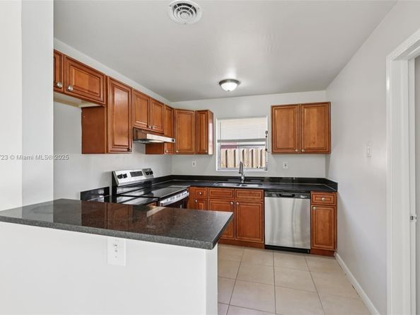 1828 N J St, Lake Worth FL 33460