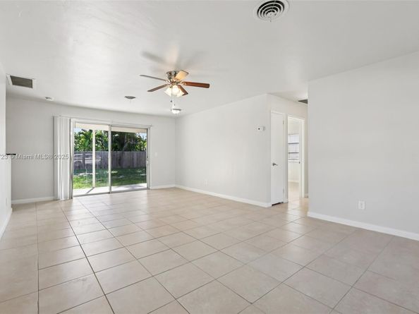 1828 N J St, Lake Worth FL 33460