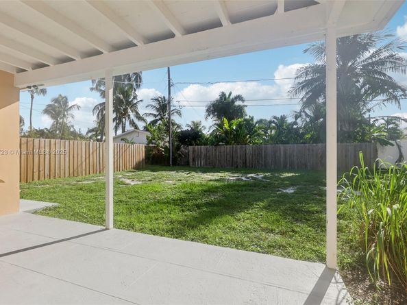 1828 N J St, Lake Worth FL 33460