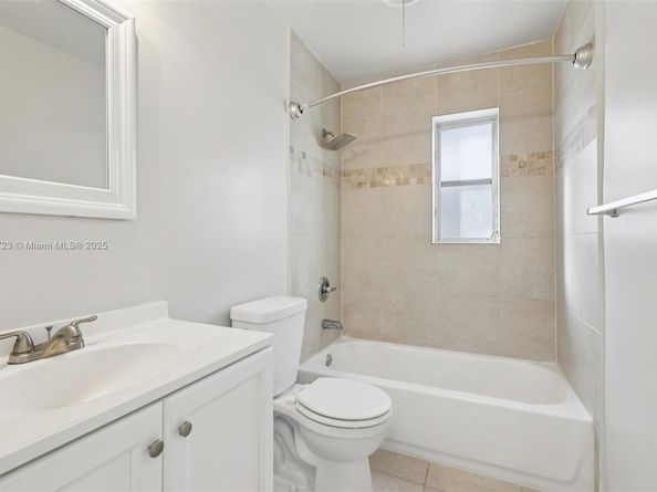 1828 N J St, Lake Worth FL 33460