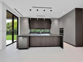 4231 SW 11th St, Miami FL 33134