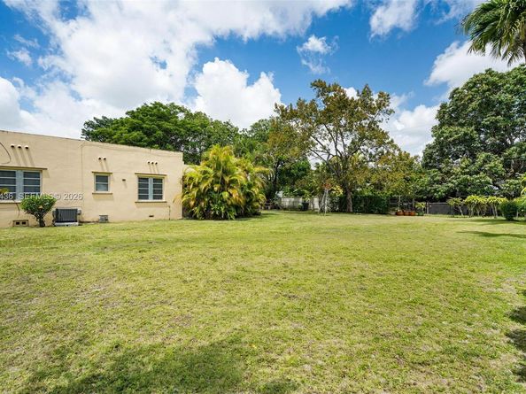 57 N Melrose Dr, Miami Springs FL 33166