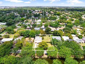 57 N Melrose Dr, Miami Springs FL 33166