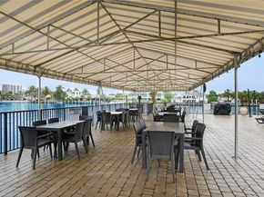 2017 S Ocean Dr 1206, Hallandale Beach FL 33009