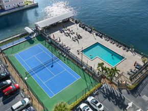 2017 S Ocean Dr 1206, Hallandale Beach FL 33009