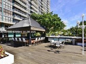 780 NE 69th St 1406, Miami FL 33138