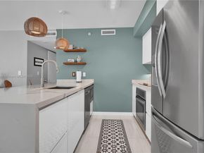 1111 SW 1st Ave 721N, Miami FL 33130