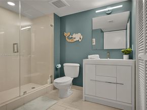 1111 SW 1st Ave 721N, Miami FL 33130