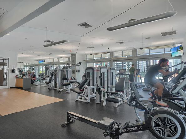 1111 SW 1st Ave 721N, Miami FL 33130