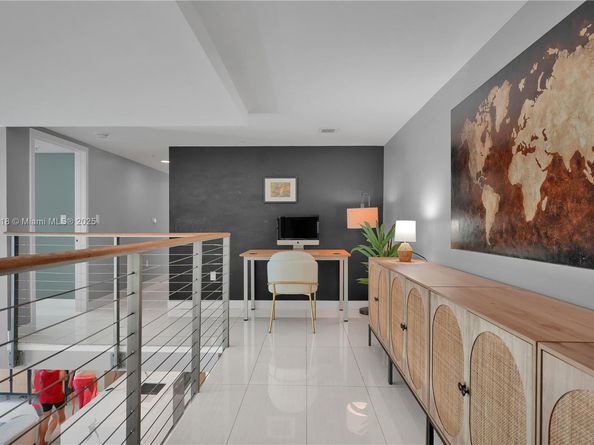 1111 SW 1st Ave 721N, Miami FL 33130