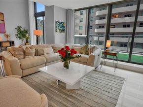 1111 SW 1st Ave 721N, Miami FL 33130