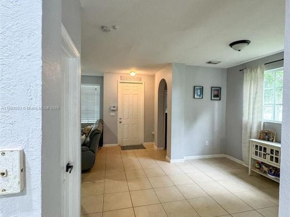 27841 SW 140th Ave, Homestead FL 33032