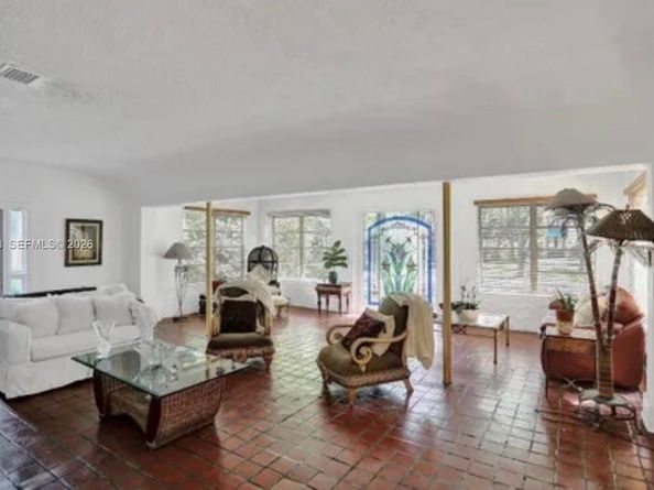 1107 Alhambra Cir, Coral Gables FL 33134