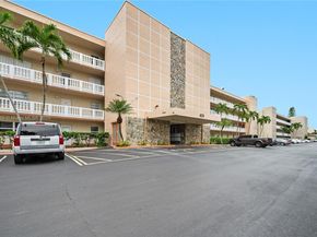 424 SE 10th St 104, Dania Beach FL 33004