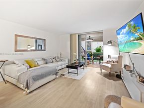 424 SE 10th St 104, Dania Beach FL 33004