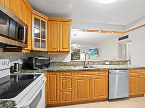 424 SE 10th St 104, Dania Beach FL 33004