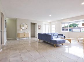 609 S Crescent Dr, Hollywood FL 33021