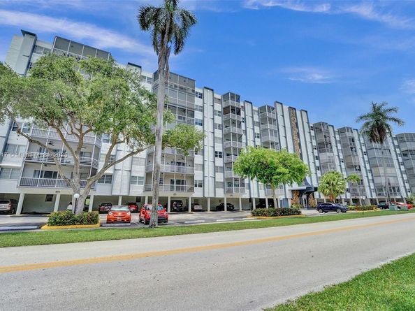 300 Diplomat Pkwy 204, Hallandale Beach FL 33009