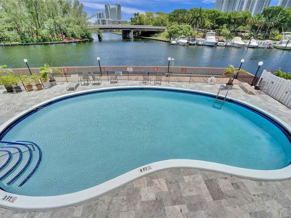 300 Diplomat Pkwy 204, Hallandale Beach FL 33009