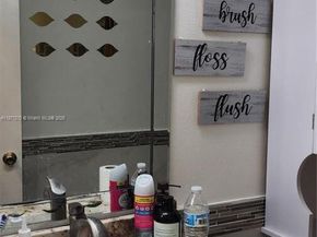 7707 SW 8th St, North Lauderdale FL 33068
