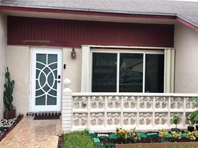 7707 SW 8th St, North Lauderdale FL 33068