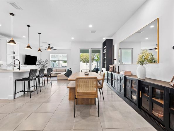 1855 Spoonbill Ct, Deerfield Beach FL 33442