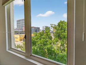 2630 SW 28th St 51, Miami FL 33133