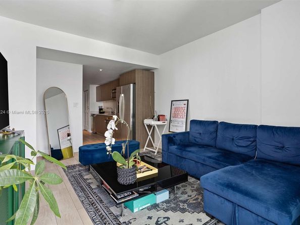 1600 SW 1st Ave 704, Miami FL 33129