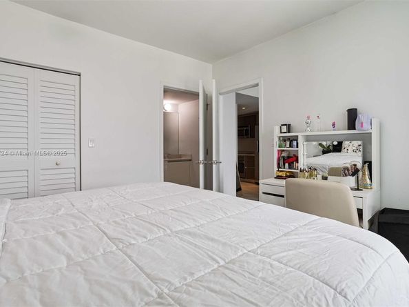 1600 SW 1st Ave 704, Miami FL 33129