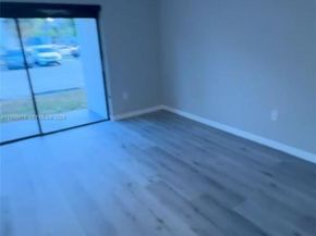 7100 NW 179th St 102, Hialeah FL 33015